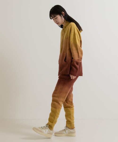 THE GOODLAND MARKET（ザグッドランドマーケット）の「Abode of Snow　Yeti Sweat Pants（その他パンツ・レディース・Orange/Yello・2）」の7枚目の写真