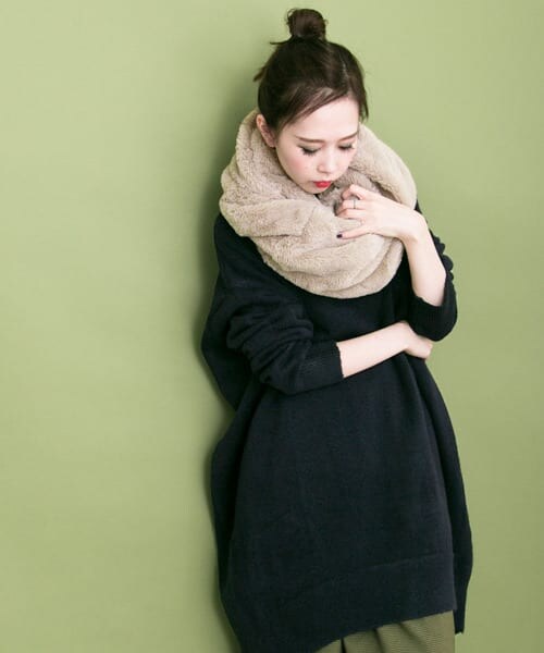 KBF（ケイビーエフ）の「WEB限定 ボリュームネックウォーマー（ネックウォーマー/スヌード・レディース・CHARCOAL/GRAYGE/BROWNMIX・one）」の10枚目の写真