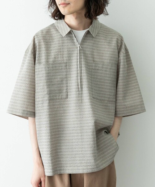URBAN RESEARCH Sonny Label(アーバンリサーチサニーレーベル)の「シアサッカーハーフジッププルオーバー(シャツ/ブラウス・メンズ・ベージュ/ブルー・M/L)」の5枚目の写真