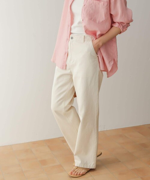 URBAN RESEARCH DOORS(アーバンリサーチドアーズ)の「デニムワイドパンツ(デニムパンツ・レディース・NATURAL/INDIGO・S/M/L)」の13枚目の写真