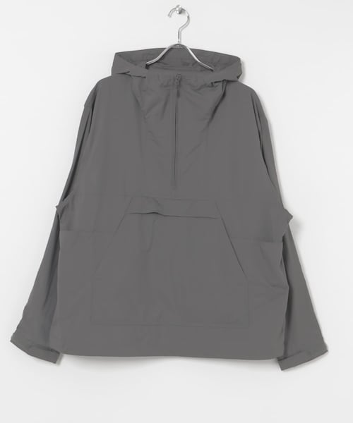 URBAN RESEARCH(アーバンリサーチ)の「DAIWA PIER39 TECH TRAVEL ANORAK(マウンテンパーカー・メンズ・WOLF GRAY/BLACK/CHARCOAL・M/L/XL)」の2枚目の写真