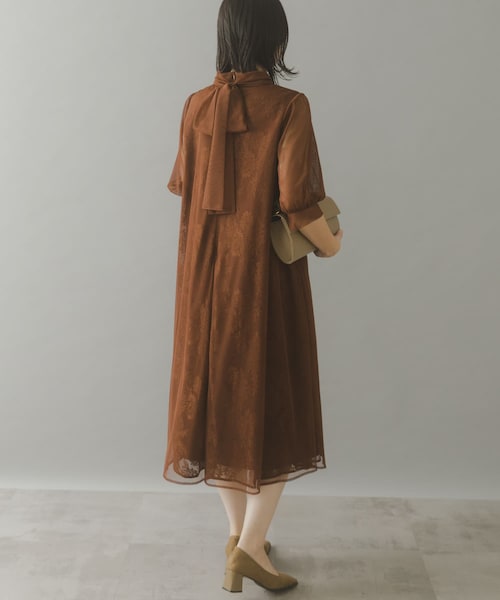 URBAN RESEARCH ROSSO（アーバンリサーチロッソ）の「kaene　チュールレースAラインドレス（ワンピース・レディース・yellow/brown・FREE）」の9枚目の写真