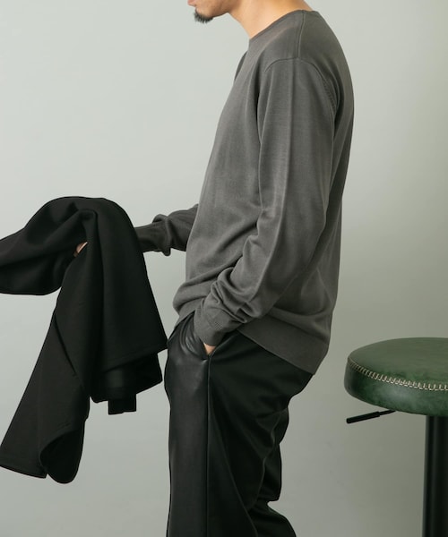 URBAN RESEARCH ROSSO（アーバンリサーチロッソ）の「『一部WEB限定カラー』『XLサイズあり』『UR TECH』ハイゲージクルーネックニット（ニット/セーター・メンズ・GRAY/BEIGE/NAVY/BLACK/L.BROWN・M/L/XL）」の21枚目の写真