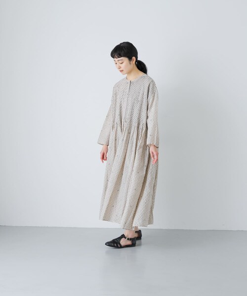 かぐれ（カグレ）の「maison de soil　BLOCK PRINT SHIRTS DRESS（ワンピース・レディース・LT BEIGE・2）」の8枚目の写真