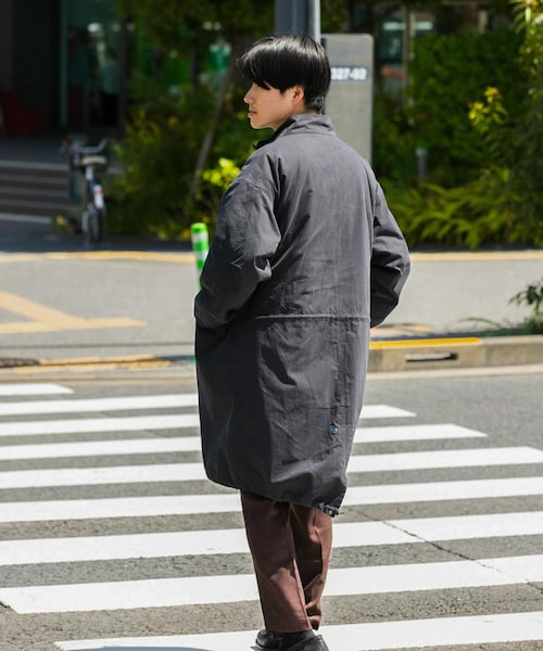 ITEMS URBANRESEARCH(アイテムズ アーバンリサーチ)の「中綿ライナー付 フードレスモッズコート(モッズコート・メンズ・KHK/BLK・M/L)」の17枚目の写真