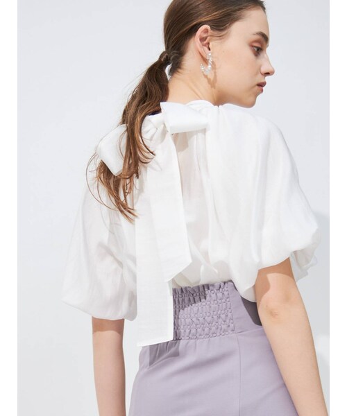 MERCURYDUO（マーキュリーデュオ）の「2WAYボリュームリボンブラウスキャミ付き（シャツ/ブラウス・レディース・オフホワイト/ベビーピンク/ブラウン・F）」の4枚目の写真