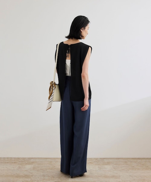 ROPE'(ロペ)の「シャイニー2WAYリボンブラウス/洗える(シャツ/ブラウス・レディース・ブラック/ネイビー/シルバー・F)」の8枚目の写真