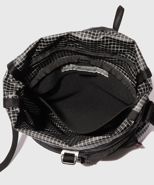 ADAM ET ROPE'(アダムエロペ)の「【BAL/バル】BAL/SPEAKEASY ULTRA GRID LOAM&LANE SHOULDER(ショルダーバッグ・メンズ・ブラック・F)」の11枚目の写真