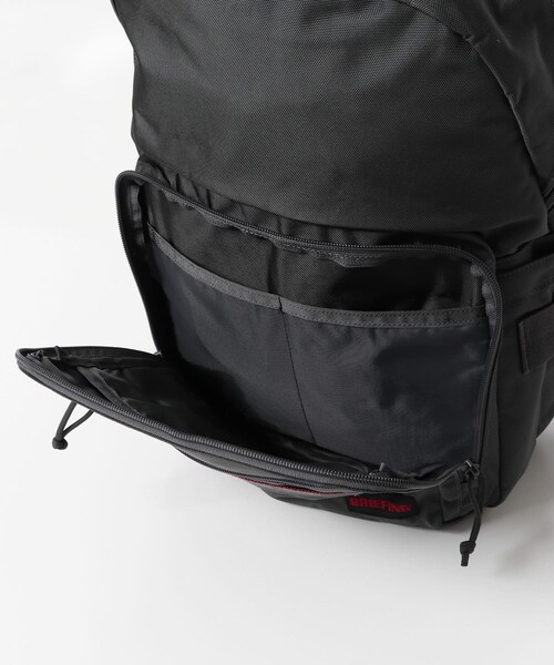 URBAN RESEARCH DOORS（アーバンリサーチドアーズ）の「BRIEFING　BS BOX PACK AG（バックパック/リュック・メンズ・BLACK/DARK GRAY・Free）」の10枚目の写真