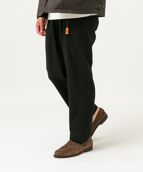 URBAN RESEARCH ROSSO（アーバンリサーチロッソ）の「『別注』Gramicci　ウォッシャブルウォームワンタックパンツ（その他パンツ・メンズ・BLACK/CHARCOAL/BROWN・S/M/L/XL）」の16枚目の写真