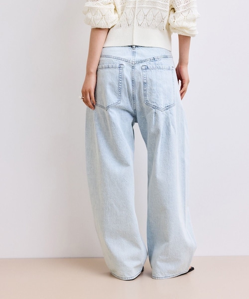 ADAM ET ROPE'(アダムエロペ)の「【WEB限定】・【サステナブル】タックディティールワイドデニムワイドパンツ(デニムパンツ・レディース・ブラック/ブルー/サックス・34/36/38)」の17枚目の写真