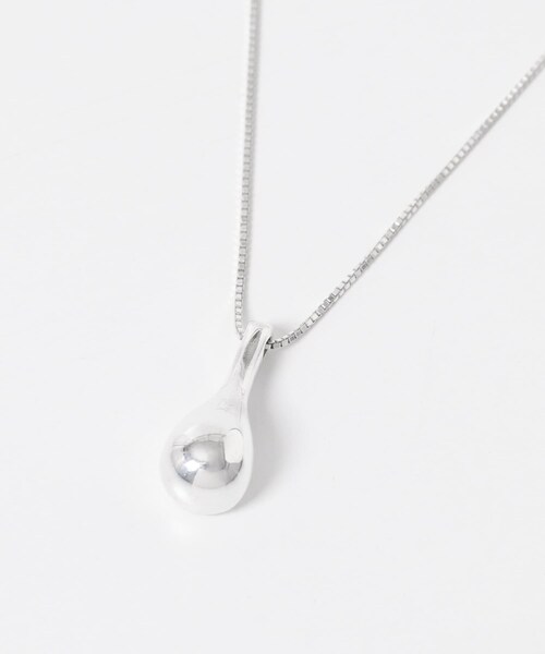 URBAN RESEARCH（アーバンリサーチ）の「decor『デコール』　Drop necklace（ネックレス・レディース・Silver・-）」の4枚目の写真