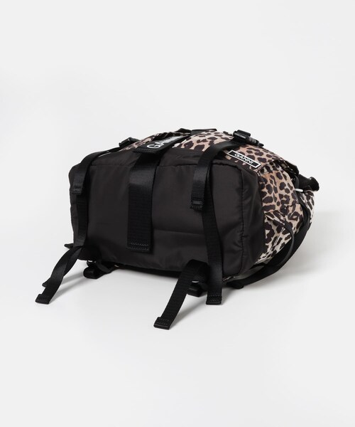 URBAN RESEARCH(アーバンリサーチ)の「GANNI Recycled Tech Backpack P(バックパック/リュック・レディース・Leopard・-)」の7枚目の写真