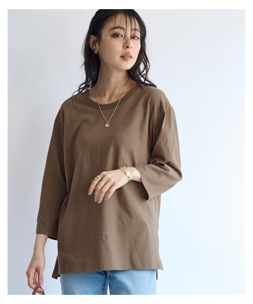 nissen（ニッセン）の「綿１００％汗染みしにくいクルーネック７分袖Ｔシャツ＜大きいサイズ有＞（Tシャツ/カットソー・レディース・黒/ネイビー/オフホワイト/グレイッシュモカ/モスカーキ/ロイヤルグリーン/スモークピンク/アプリコット/ライムイエロー/ダークグリーン/ラズベリー/グレイッシュパープル/ソフトピンク/赤・L/LL/3L/4L/5L/6L/8L/10L/M/S）」の3枚目の写真
