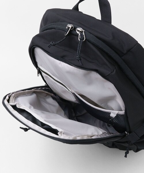 URBAN RESEARCH DOORS（アーバンリサーチドアーズ）の「patagonia　Refugio Pack 28L（バックパック/リュック・メンズ・TXTG/BLK/CACL・FREE）」の11枚目の写真