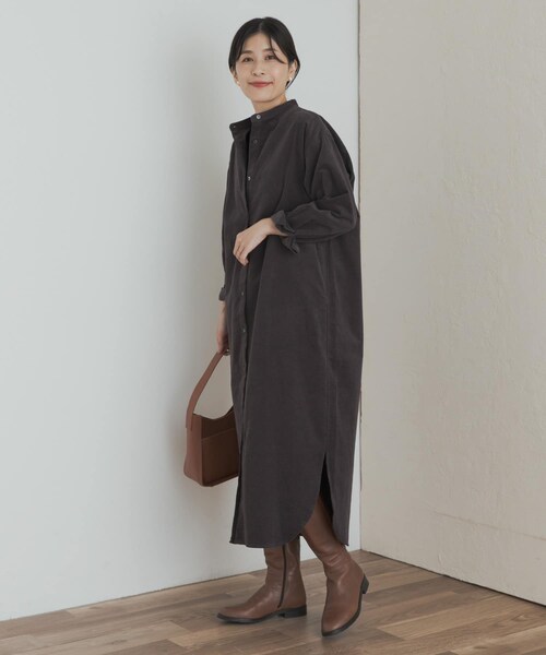 URBAN RESEARCH DOORS（アーバンリサーチドアーズ）の「『WEB/一部店舗限定カラー』『UR TECH』コーデュロイシャツワンピース（ワンピース・レディース・GREIGE/ORANGE/GRAY/L.BLUE/MUSTARD・S/M）」の13枚目の写真