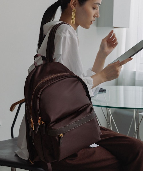 ROPE'(ロペ)の「【E'POR】【撥水】 Pac Sac Mini(パックサック ミニ)【26SS/新型】/一部WEB限定(バックパック/リュック・レディース・ブラック/グレー/ダークブラウン/ベージュ・F)」の5枚目の写真