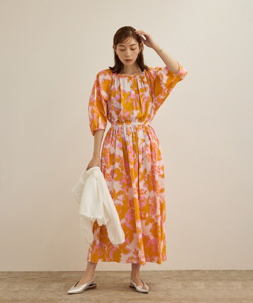 ROPE'（ロペ）の「【DEVEAUX（デヴォー）】別注ボカシフラワーウエストギャザーワンピース/洗える（ワンピース・レディース・ブラウン系/オレンジ系・F）」の11枚目の写真