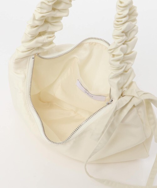 SMELLY（スメリー）の「ギャザーワンハンドルバッグ（ハンドバッグ・レディース・RED/IVO/BLK・-）」の16枚目の写真