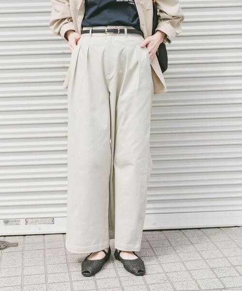 ITEMS URBANRESEARCH(アイテムズ アーバンリサーチ)の「『イージーケア』ストレッチチノパンツ(楽着シリーズ)(チノパンツ・レディース・CML/L.BEG/NVY・S/M)」の15枚目の写真