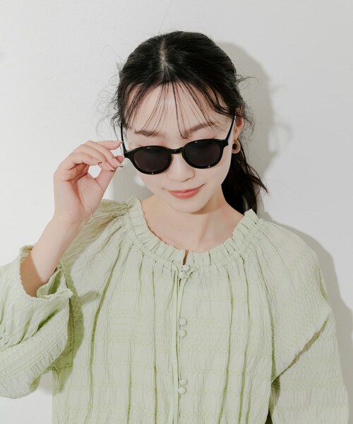 SMELLY（スメリー）の「ボスリントンサングラス（メガネ・レディース・M.BLK/BLK/PPL/CLR/Y.CLR/BLK・-）」の19枚目の写真