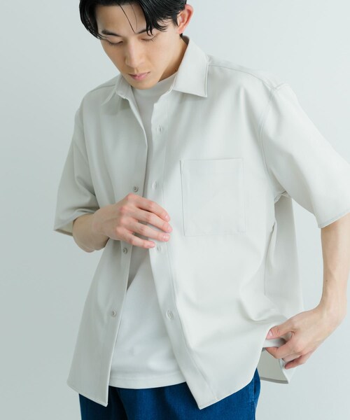ITEMS URBANRESEARCH（アイテムズ アーバンリサーチ）の「ドライタッチ レギュラーカラー 半袖シャツ（シャツ/ブラウス・メンズ・IVO/MNT/BLU/CHA・M/L）」の10枚目の写真