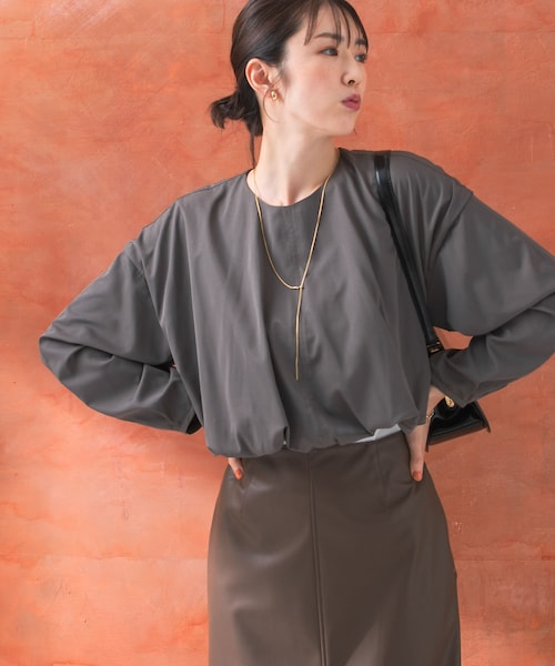 URBAN RESEARCH ROSSO（アーバンリサーチロッソ）の「クロップドバルーンブラウス（シャツ/ブラウス・レディース・ivory/orange/charcoal・FREE）」の2枚目の写真