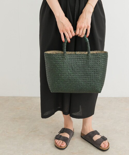 URBAN RESEARCH DOORS（アーバンリサーチドアーズ）の「カラーシーグラストートバッグ（トートバッグ・レディース・D.GRN/BURGUNDY・one）」の13枚目の写真