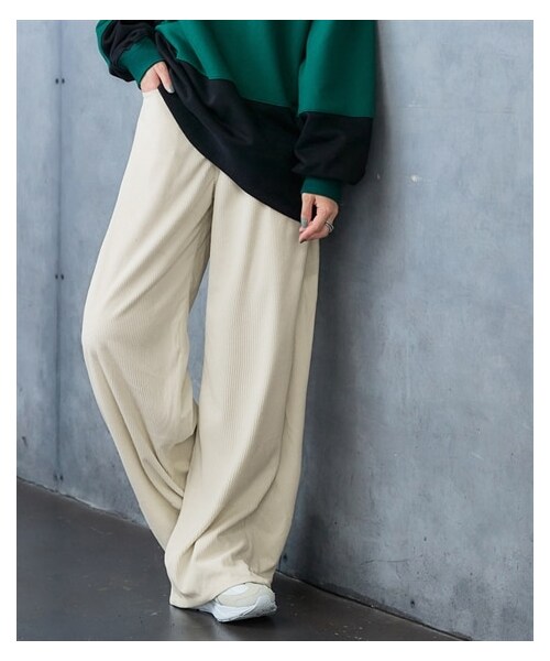 nissen（ニッセン）の「【Soiunique】コーデュロイ超ワイドパンツ（パンツ・レディース・グリーン/ダークブラウン/ベージュ/ブラック/アイボリー・M/L/LL）」の8枚目の写真