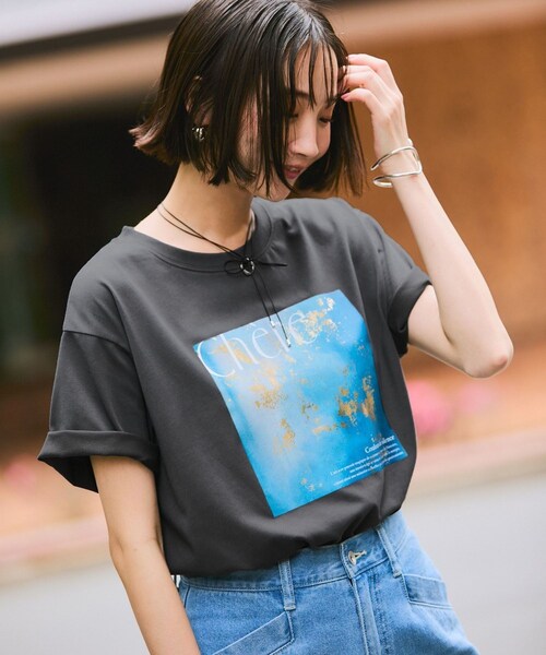 VIS(ビス)の「【接触冷感】箔グラフィックアートTシャツ(Tシャツ/カットソー・レディース・チャコール/ホワイト/ホワイト系・F)」の12枚目の写真