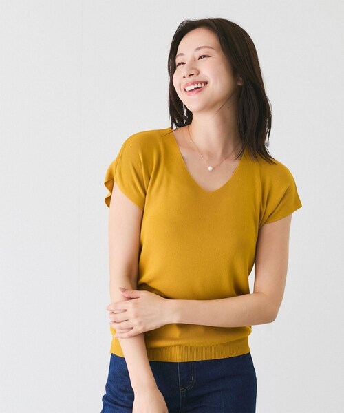 Jayro（ジャイロ）の「Vネックフレンチ袖ニット（ニット/セーター・レディース・ブラック/グレー/ベージュ/グリーン/ブルー/サックス/レッド/カラシ/オレンジ・F）」の7枚目の写真