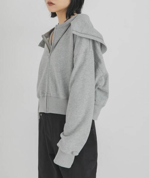 KBF（ケイビーエフ）の「セーラーライククロップドパーカー（パーカー・レディース・NAVY/OATMEAL/TOP GRAY・One）」の6枚目の写真