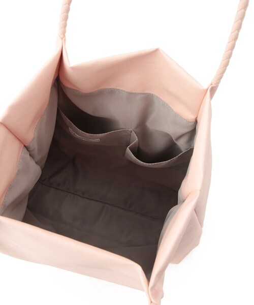 ROPE' PICNIC(ロペピクニック)の「【A4対応・洗える】メッシュハンドルトートバッグ(トートバッグ・レディース・ブラック系/ライトグレー/キナリ系/ワイン系/イエロー系/シルバー系/ブラック/グレー/キナリ/ブラウン系/ベージュ/ブルー/ブルー系/ラベンダー/レッド/ピンク/ローズピンク/ピンク系/ゴールド/シルバー/ブラウン/ライトグリーン・F)」の21枚目の写真