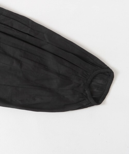 URBAN RESEARCH ROSSO（アーバンリサーチロッソ）の「TORRAZZO DONNA　インドコットンランダムタックブラウス（シャツ/ブラウス・レディース・BROWN/L.PINK/BLACK・FREE）」の6枚目の写真