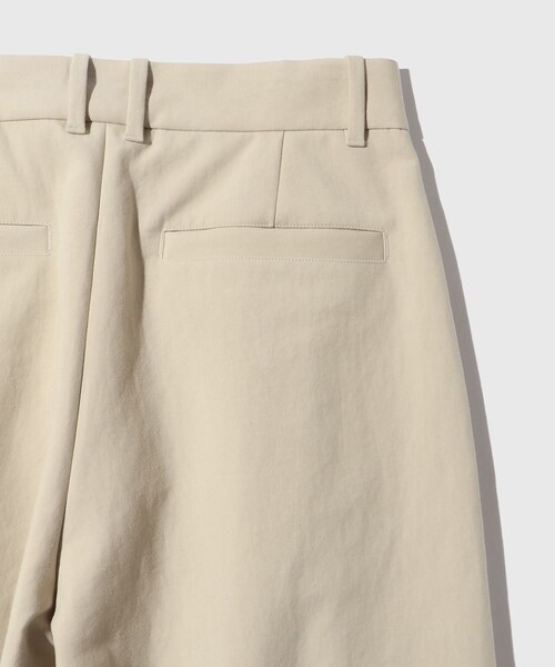 ADAM ET ROPE'（アダムエロペ）の「コットンダブルクロス　バギースラックス（スラックス・メンズ・ブラック/ベージュ・L/M）」の11枚目の写真