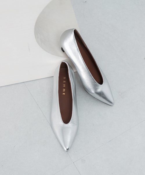 URBAN RESEARCH ROSSO（アーバンリサーチロッソ）の「REMME　パンプス（パンプス・レディース・PLATA/CASTANO・36/37/38）」の2枚目の写真