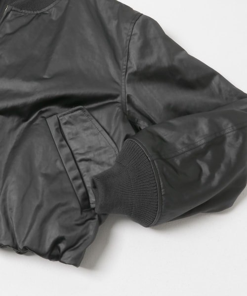 URBAN RESEARCH（アーバンリサーチ）の「ATON　COWHIDE NYLON SHORT MA-1（MA-1・レディース・CHA GRAY・2）」の15枚目の写真