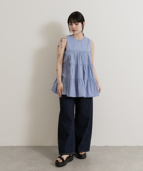 THE GOODLAND MARKET（ザグッドランドマーケット）の「FANAKA　Poplin tiered blouse（シャツ/ブラウス・レディース・024BLU/BLACK/58BRN・FREE）」の19枚目の写真