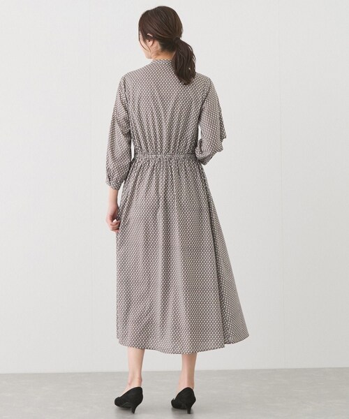 Jayro（ジャイロ）の「前開き幾何学柄ワンピース（ワンピース・レディース・ブラック/オフホワイト/レンガ系・M）」の16枚目の写真