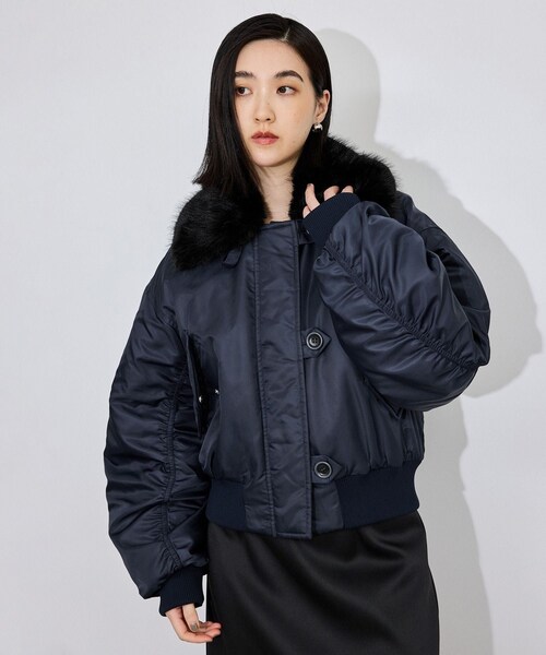ADAM ET ROPE'(アダムエロペ)の「【STAND STUDIO(スタンド スタジオ)】Gem Jacket(MA-1・レディース・ネイビー/グリーン・36)」の10枚目の写真