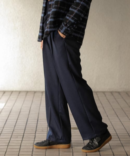 SENSE OF PLACE by URBAN RESEARCH（センスオブプレイスバイアーバンリサーチ）の「『セットアップ対応』ウールライクダブルタックワイドパンツ（その他パンツ・メンズ・BLACK/CHARCOAL/GREIGE/NAVY・S/M/L）」の4枚目の写真