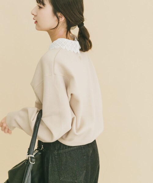 ITEMS URBANRESEARCH（アイテムズ アーバンリサーチ）の「衿レーススウェットライクニット（ニット/セーター・レディース・GRY/NVY/IVO・Free）」の7枚目の写真