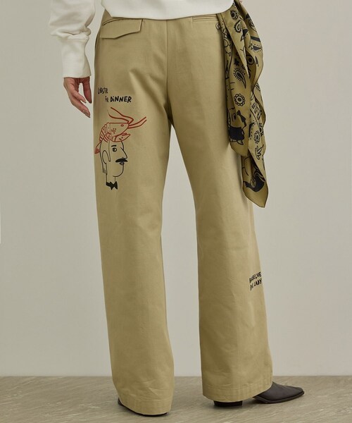 ADAM ET ROPE'(アダムエロペ)の「【Camille de Cussac by SALON】アートプリントトラウザーズパンツ / セットアップ対応(チノパンツ・レディース・ベージュ・M/S)」の7枚目の写真