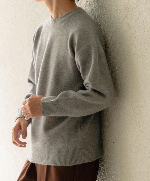 ITEMS URBANRESEARCH（アイテムズ アーバンリサーチ）の「クルーネック メランジニット プルオーバー（ニット/セーター・メンズ・BEG/GRY/CHA/KHK・M/L）」の8枚目の写真