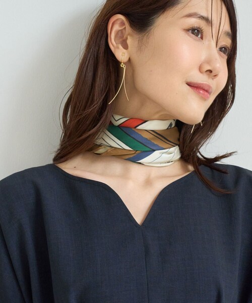 ROPE' PICNIC(ロペピクニック)の「PARIS Peaceful Scenery スカーフ 70cm(バンダナ/スカーフ・レディース・ブラウン系/ネイビー系/ワイン系・F)」の5枚目の写真