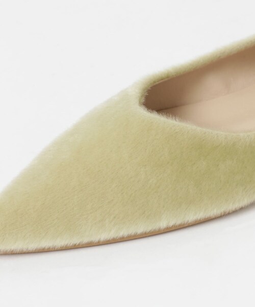 KBF（ケイビーエフ）の「ポインテッドトゥフェイクファーパンプス（パンプス・レディース・NAVY/BEIGE・36/37/38）」の9枚目の写真