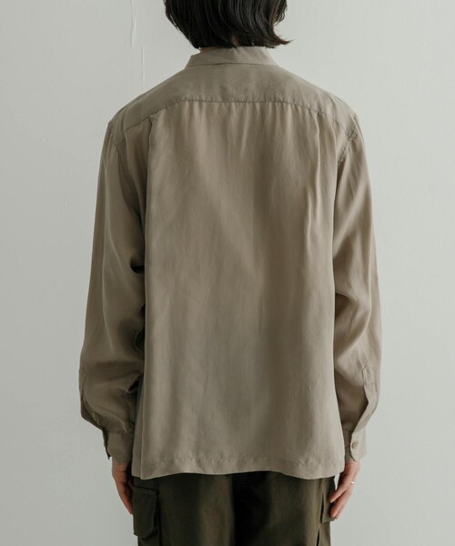 URBAN RESEARCH（アーバンリサーチ）の「CUPRO FIBRIL BOX SHIRTS（シャツ/ブラウス・メンズ・GREGE/NAVY・M/L）」の9枚目の写真