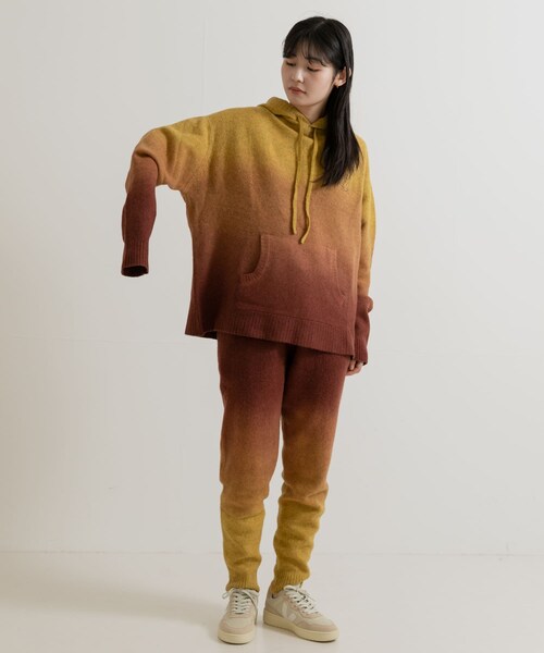 THE GOODLAND MARKET（ザグッドランドマーケット）の「Abode of Snow　Yeti Sweat Hoodie（ニット/セーター・レディース・Orange/Yello・2）」の7枚目の写真