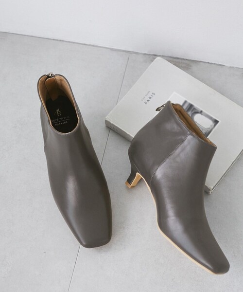 ROPE' PICNIC（ロペピクニック）の「ラインリフトショートブーツ（ブーツ・レディース・ブラック/グレー/ワイン系・23.0/23.5/24.0/24.5）」の3枚目の写真