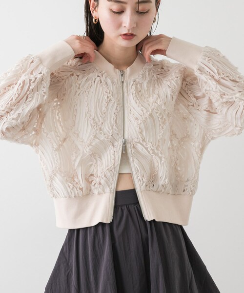 SENSE OF PLACE by URBAN RESEARCH(センスオブプレイスバイアーバンリサーチ)の「コードシシュウブルゾン(ブルゾン・レディース・IVORY/BLACK/BEIGE・one)」の6枚目の写真